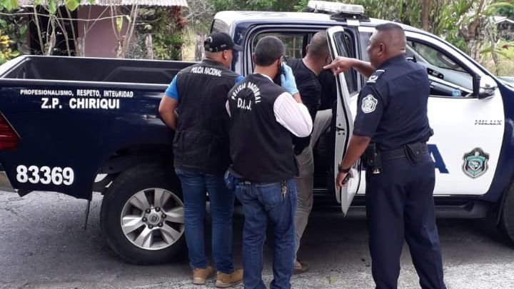 Capturan a tres sujetos en Chiriquí tras persecución policial por presunto robo y estafa