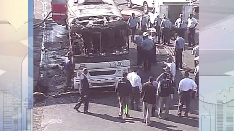 Sobrevivientes y familiares de víctimas del bus 8B-06 se reúnen tras 12 años de la tragedia