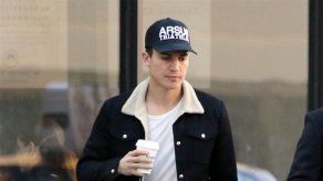 Álex González no tiene tiempo para ver a su amigo Miguel Ángel Silvestre