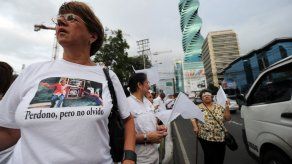 Francia recuerda a las víctimas del régimen de Noriega tras su muerte