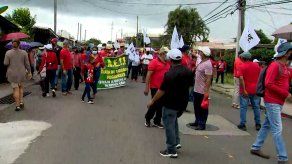 Docentes en Veraguas continúan protestando mientras se desarrolla diálogo Docentes en Veraguas continúan protestando mientras se desarrolla diálogo