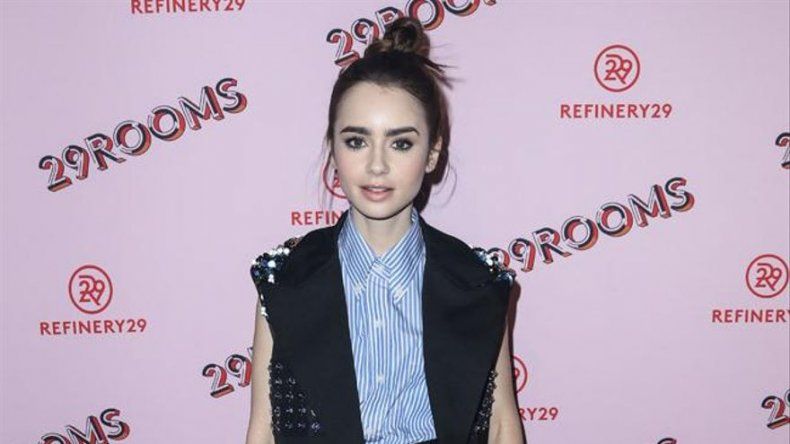 La carrera de Lily Collins ha sido más difícil por culpa de su famoso padre