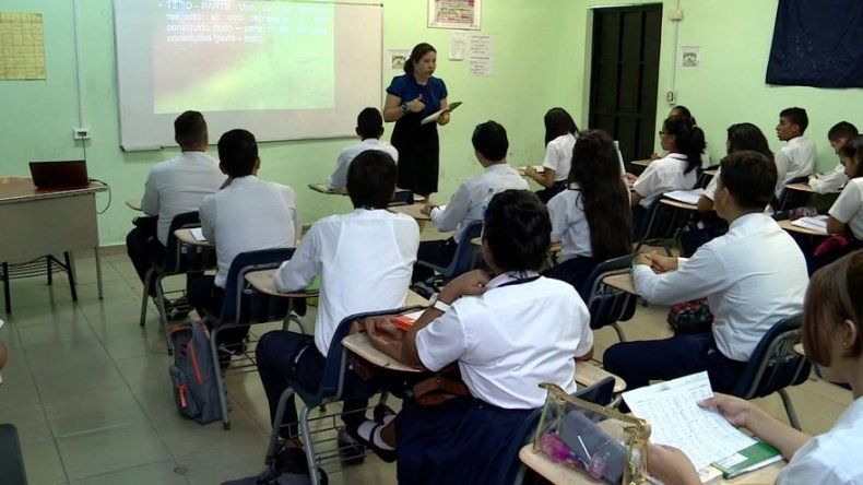 Meduca completa pago a docentes nombrados en el 2016