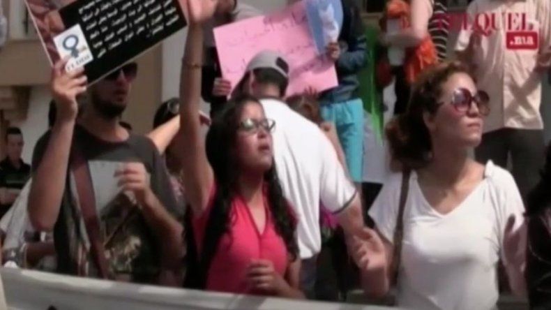 Absuelven a dos jóvenes juzgadas por llevar ropa provocativa
