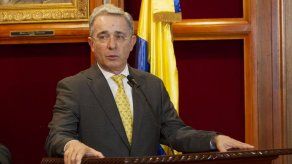 Uribe defiende reputación de exjefa de Inteligencia colombiana acusada de espionaje
