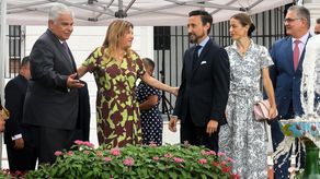 España donó a Panamá una fuente de agua de estilo sevillano para el Palacio de Las Garzas.