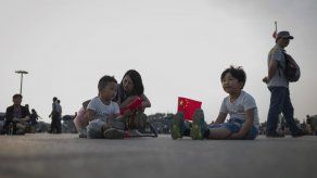 Dos millones de parejas chinas solicitaron tener un segundo hijo en 2015