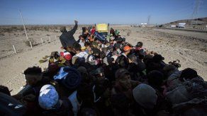 Colarse a EEUU o quedarse en México: la disyuntiva de la caravana migrante