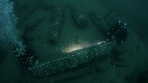 El hallazgo se mantuvo en secreto hasta hoy para permitir la identificación de los restos y para protegerlo, ya que se encuentra en aguas internacionales.