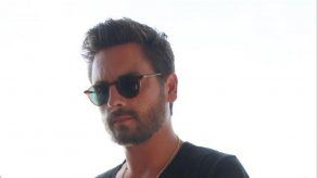 Scott Disick se disculpa con Bella Thorne enviándole un ramo de flores