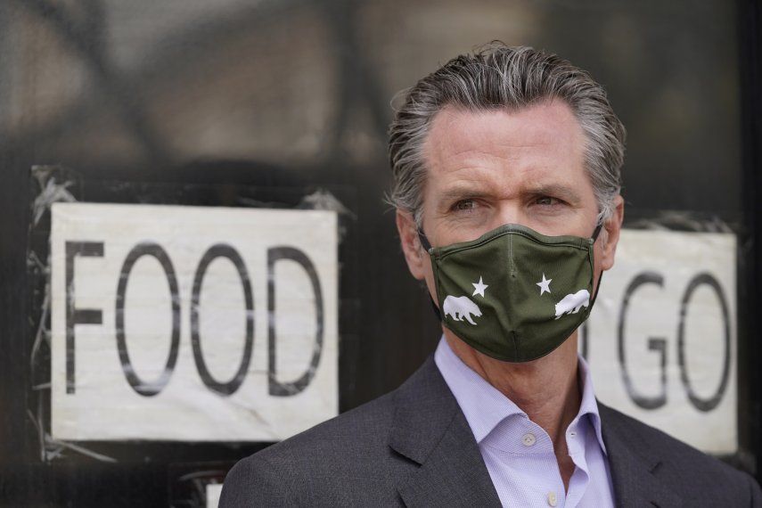 Los opositores al uso de mascarillas en lugares de trabajo ya han insinuado que el gobernador Gavin Newsom podría usar sus poderes ejecutivos para invalidar la decisión.