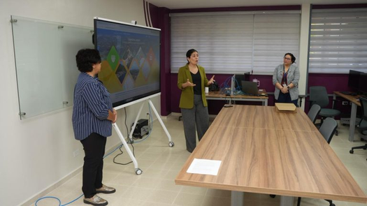 Miviot y UTP digitalizan información de ordenamiento territorial con el primer Mapatón.