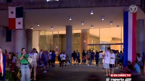 Bomberos controlan incendio registrado en un edificio de Punta Pacífica en la noche del martes 14 de noviembre.