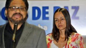 FARC agradecen apoyo de Maduro y harán lo posible por sellar la paz