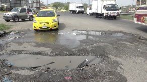 Varios sectores de Colón estarán sin agua este sábado por reparación de tubería