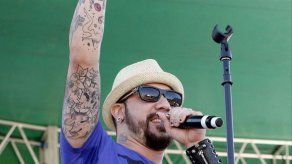 La hija de tres años de A.J. McLean disfruta cantando su atrevido tema Sex