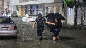 Rosa se fortalece a huracán 3 frente a costa del Pacífico mexicano