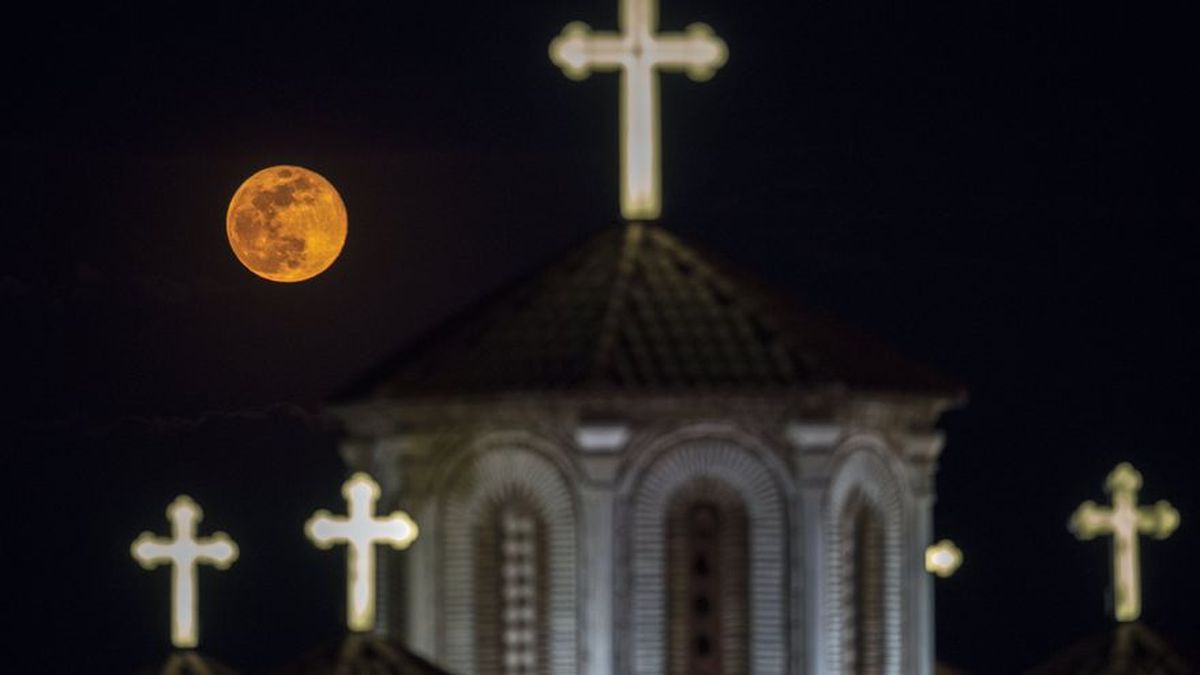 La Semana Santa ortodoxa inicia su tramo final con fascinantes rituales