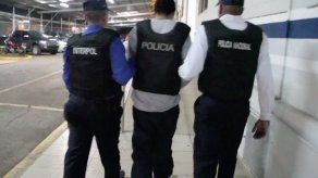 Extraditan desde EEUU a requerido por homicidio de su padre en Coclé Extraditan desde EEUU a requerido por homicidio de su padre en Coclé