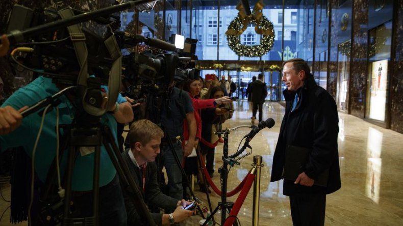 Drama Trump: Disputas y falsedades golpean la transición