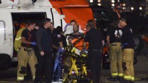 Tres desaparecidos tras incendio de barco en el Pacífico