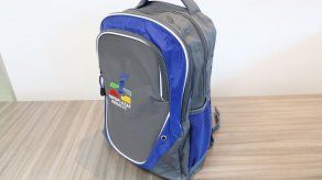 Senacyt aclara que mochilas son artículos promocionales para colaboradores