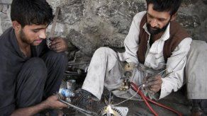 Policía afgano mata a 2 soldados de EEUU; 2do ataque en Kandahar