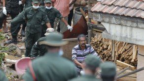 Suben a 22 los muertos por colapso en vertedero en Sri Lanka