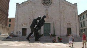 El cabezazo de Zidane a Materazzi en una estatua de bronce
