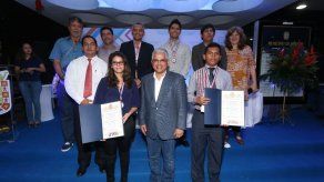 Declaran abiertos los concursos de poesía y de cuento juvenil de la Alcaldía de Panamá