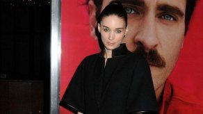 Tatiana Maslany y Rooney Mara