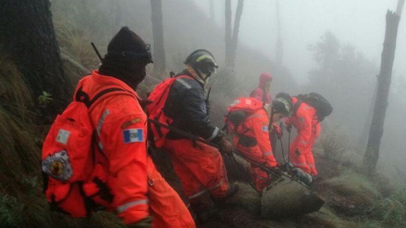 Suman cinco los excursionistas fallecidos en volcán Acatenango de Guatemala
