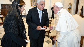 Presidente Mulino y el papa Francisco Presidente Mulino y el papa Francisco