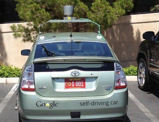 California regula uso en pruebas de autos de Google