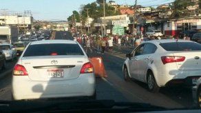 Transportistas piratas suspenden servicio en varios sectores y realizan protestas Transportistas piratas suspenden servicio en varios sectores y realizan protestas