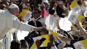 Papa: ambas partes en Venezuela deben pedir su intervención Papa: ambas partes en Venezuela deben pedir su intervención