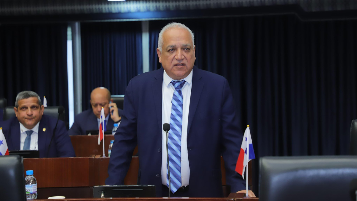 Camacho cuestiona denuncia de presunto soborno Camacho cuestiona denuncia de presunto soborno