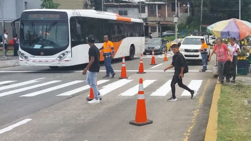 ATTT realiza trabajos de señalización en Santa Librada.