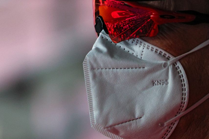 Las mascarillas K95 se ajustan más al rostro en comparación con las quirúrgicas.