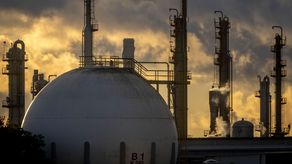 La crisis del gas en Europa también ha privado a países asiático de terminales flotantes de regasificación, de las que existe un número limitado y que se esperaba fueran fundamentales en las importaciones de GNL en el sureste de Asia.