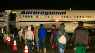 Venezolanos retornan a Caracas en vuelo humanitario. Venezolanos retornan a Caracas en vuelo humanitario.