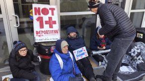 Protestan en Connecticut en apoyo a inmigrante ecuatoriano