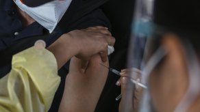 Panamá aplicará segunda dosis a quienes recibieron su primera vacuna contra COVID-19 en el extranjero, de las fórmulas utilizadas en Panamá (Pfizer y AstraZeneca).
