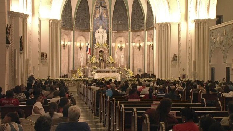 Feligreses celebran fiesta en honor a Don Bosco, Santo de la Juventud