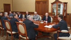 Rusia reconoce independencia de regiones separatistas