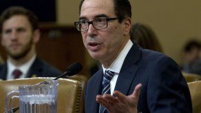Mnuchin sugiere que no entregaría impuestos de Trump
