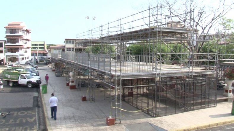 Alcalde y tunas de Las Tablas acuerdan nuevo horario de culecos