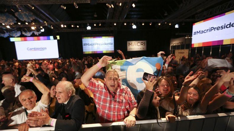 Macri gana las presidenciales argentinas