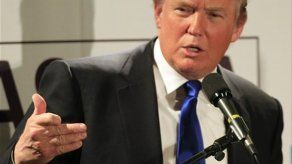 Trump pide a los medios el cese de hostilidades tras envío de presuntas bombas