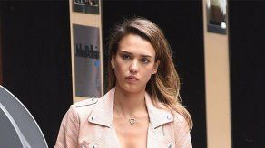 Jessica Alba hace llorar a sus empleados